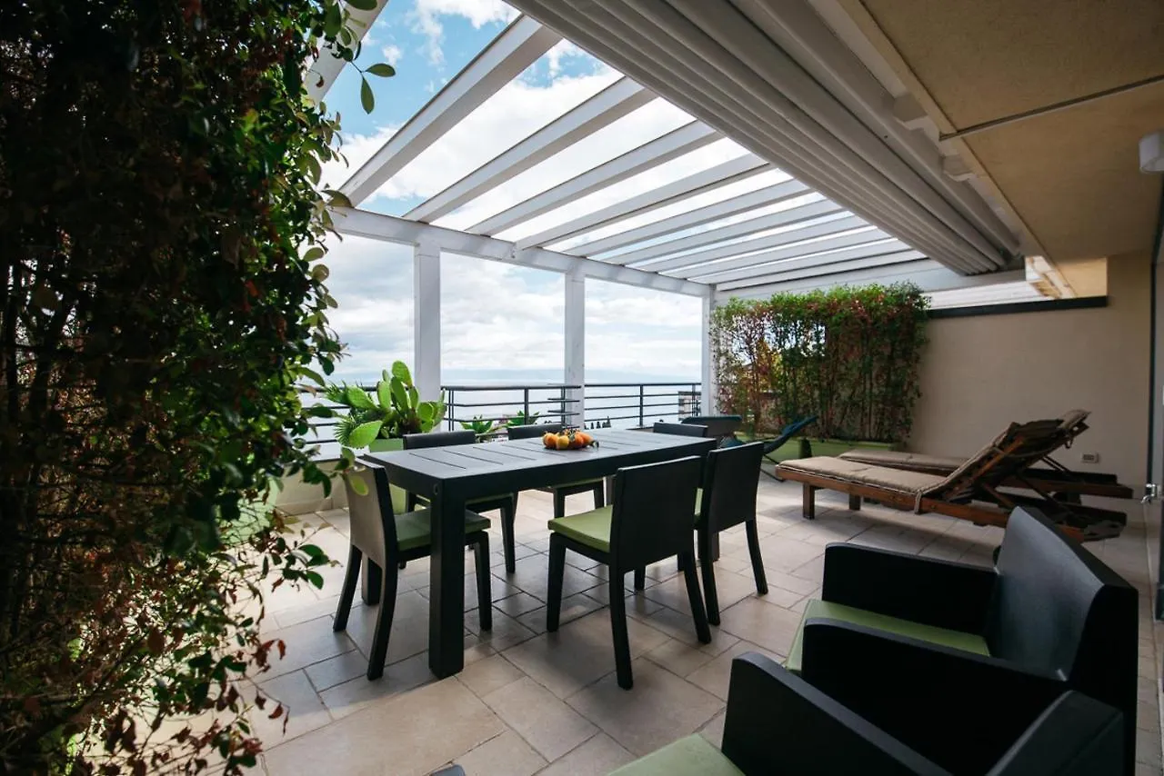 Taormina Romantic Apartment By Taormina Holidays