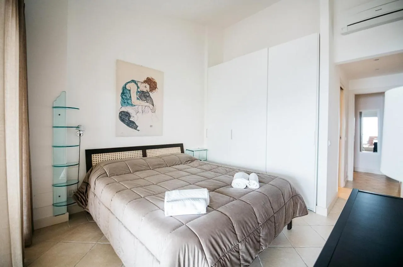 Taormina Romantic Apartment By Taormina Holidays